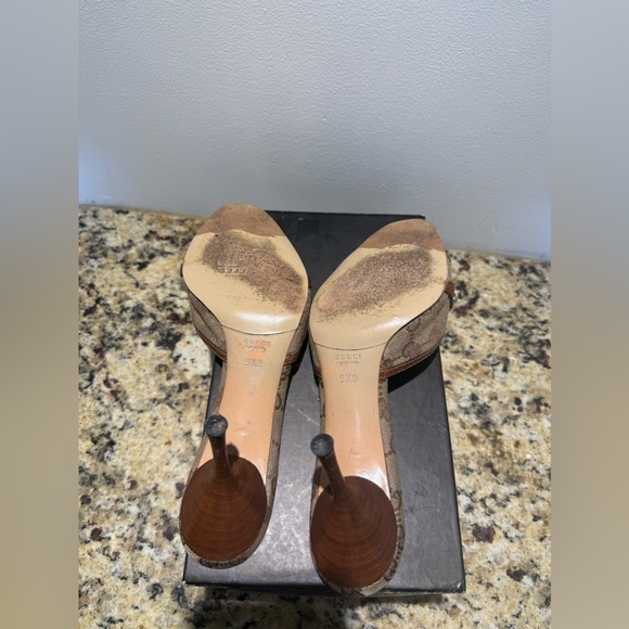 Authority Gucci Bamboo High Heels - Picture 4 of 6